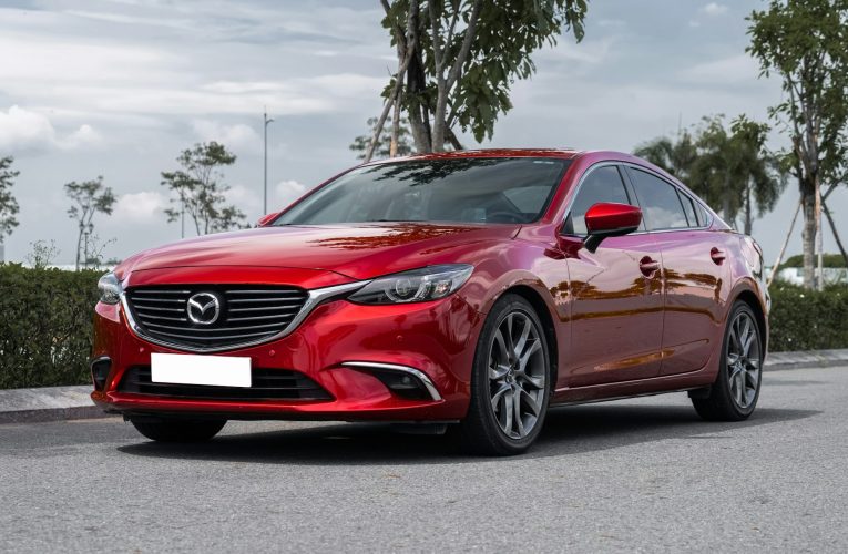 Η διελκυστίνδα της Mazda: Από τις premium ψευδαισθήσεις στην επιστροφή στις ρίζες